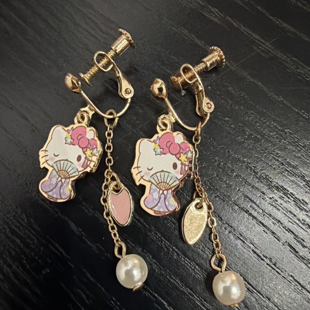Rare Sanrio Kitty Earrings In Kimonos And fans